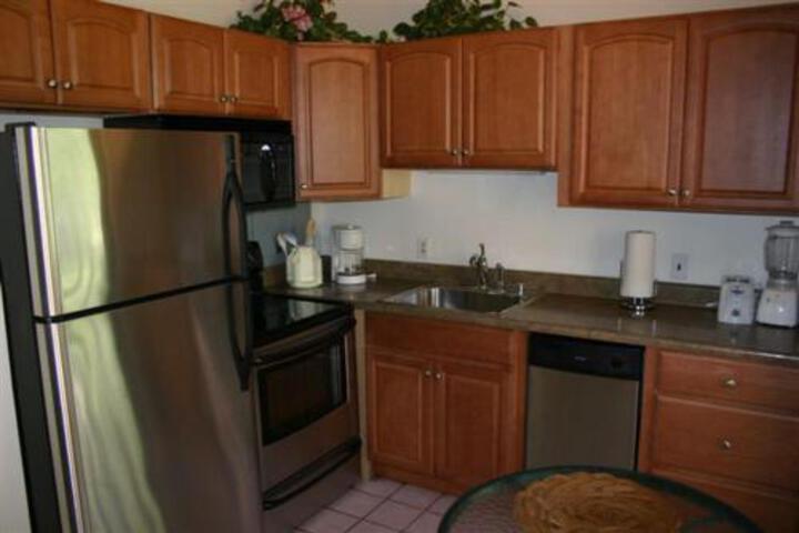 126 West Condo - thumb 0