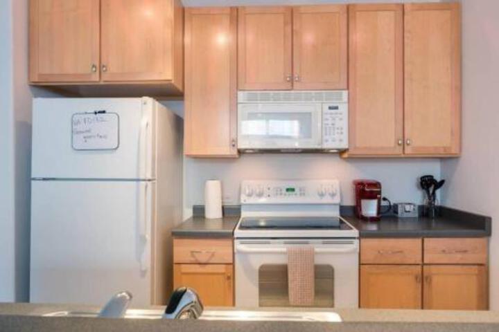 Third Ward One Bedroom With Patio - thumb 6