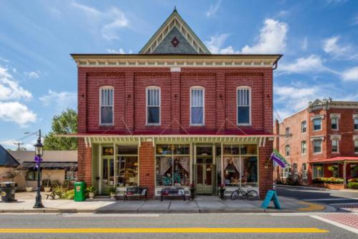 Heart & Home - thumb 1