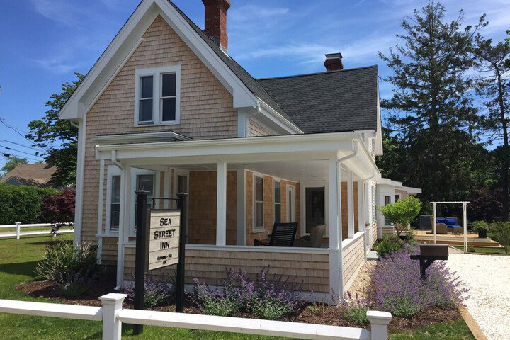 Sea Street Inn - thumb 2