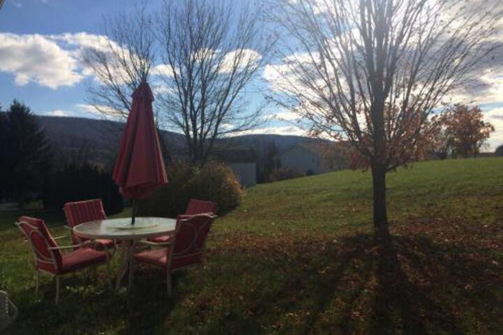 Rental Price Reduced ...Great Home For PSU Football - thumb 3