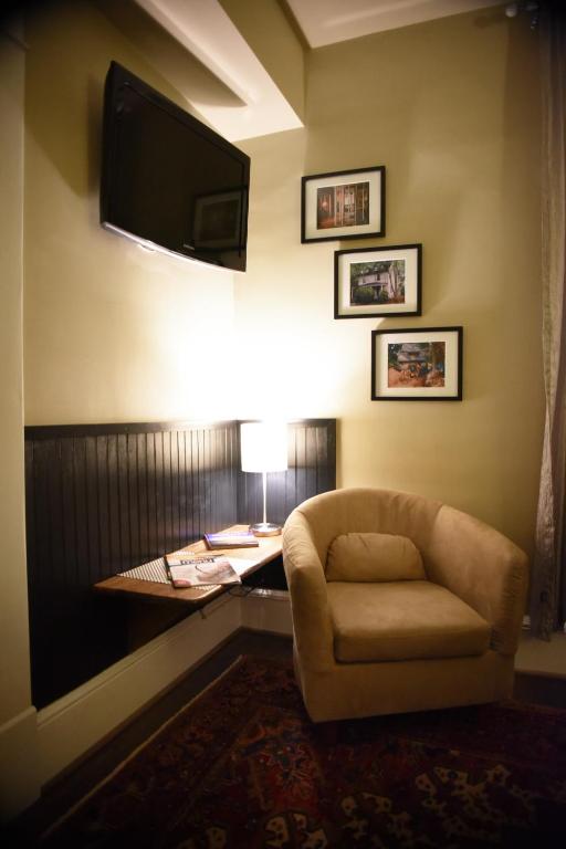 Black Lantern Inn - thumb 6