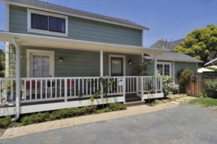 Downtown Quanit Cottage - thumb 5