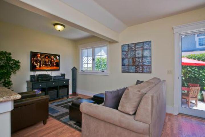 Downtown Quanit Cottage - thumb 3