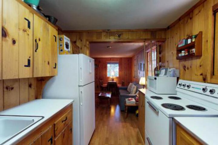 Traditional Maine Cabin - thumb 3