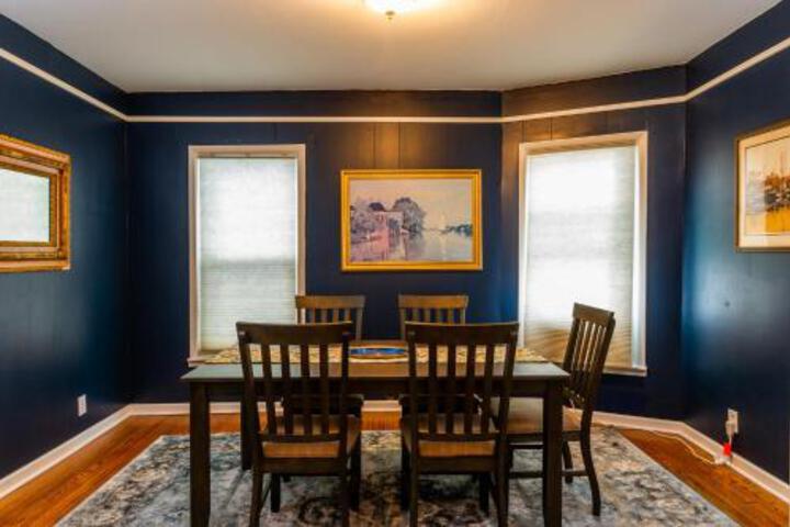 Wonderful West Side Entire House - thumb 6