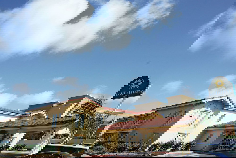 La Quinta Inn By Wyndham Clute Lake Jackson - thumb 0