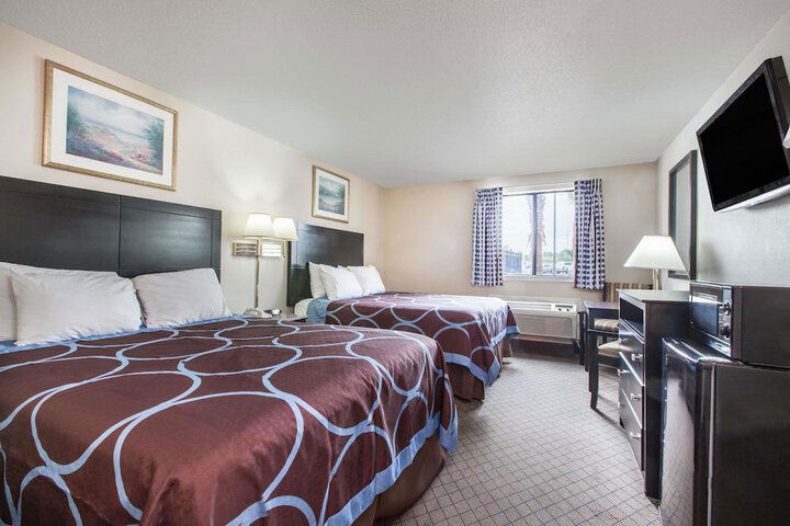 Super 8 By Wyndham Cleveland TX - thumb 5