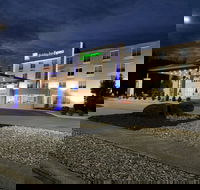 Holiday Inn Express Allentown North an IHG Hotel - Accommodation Seattle