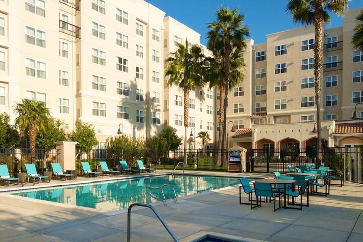 Residence Inn By Marriott Newark Silicon Valley - thumb 3