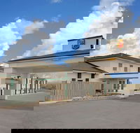 Super 8 by Wyndham Battle Mountain - Accommodation Seattle