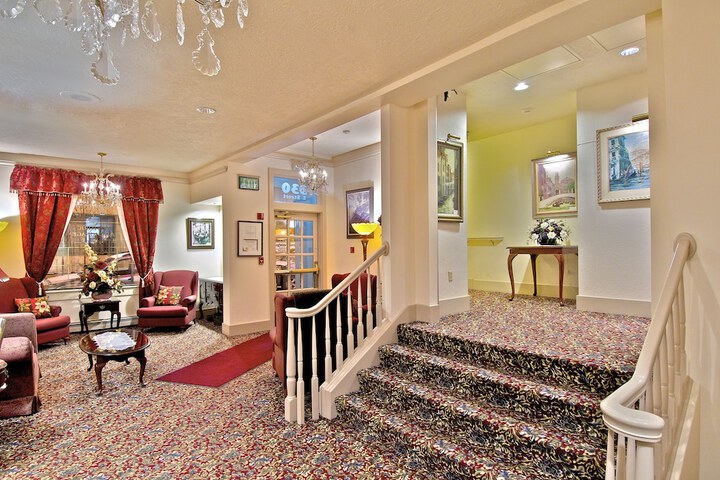 Historic Anchorage Hotel - thumb 3