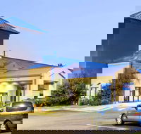 Rodeway Inn At Six Flags - Accommodation Seattle