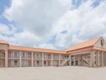 Super 8 By Wyndham New Iberia - thumb 0