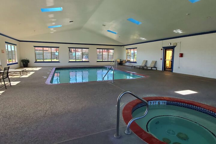 Best Western Executive Inn & Suites - thumb 2