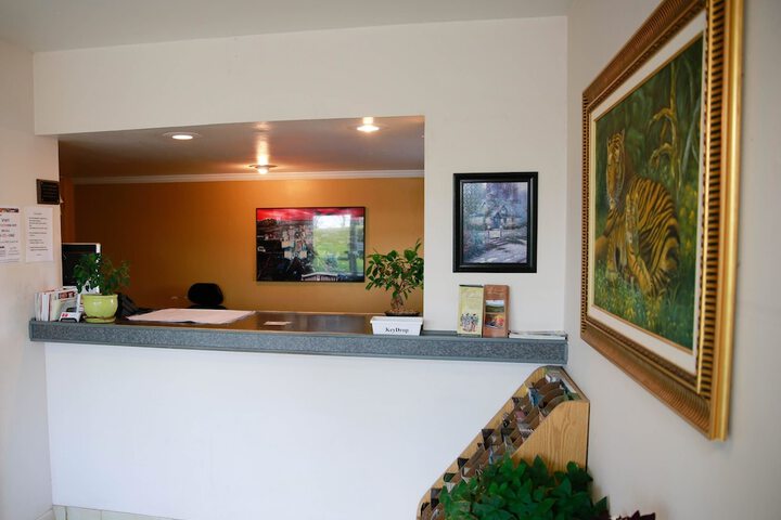 Red Carpet Inn - thumb 5