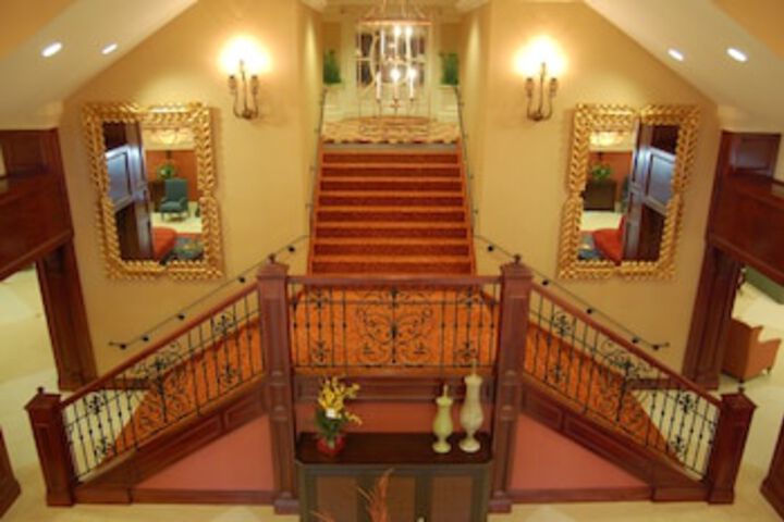 Villa Roma Resort And Conference Center - thumb 0