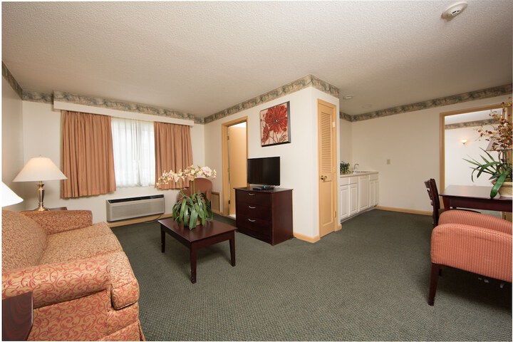 Villa Roma Resort And Conference Center - thumb 7