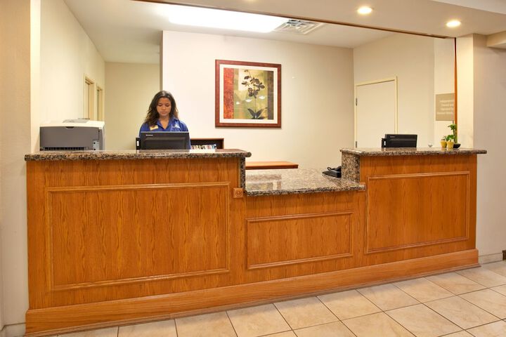 Candlewood Suites Merrillville, An IHG Hotel - thumb 5