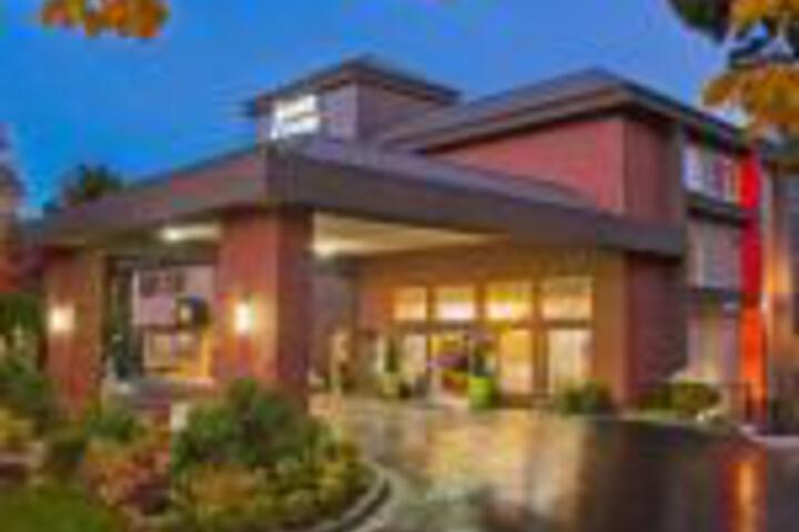 Silver Cloud Hotel Seattle University Of Washington District