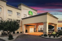 La Quinta Inn  Suites by Wyndham Evansville