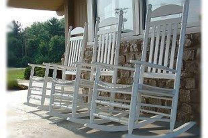 A Summerhouse Inn - thumb 1