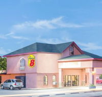 Super 8 by Wyndham San Angelo - Accommodation Seattle