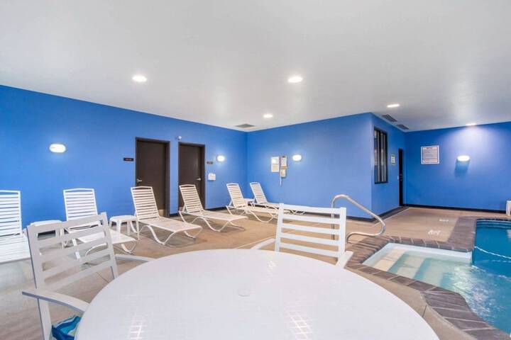 Comfort Suites Altoona - thumb 3