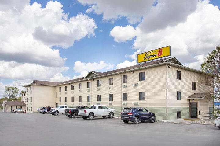 Super 8 By Wyndham Billings - thumb 2