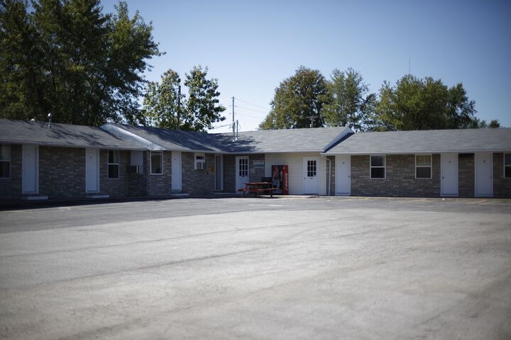 Travelier Motel - thumb 2