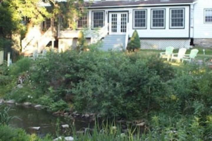 The Hayden Creek Inn - thumb 0