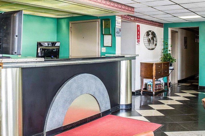 Econo Lodge Scranton Near Montage Mountain - thumb 5