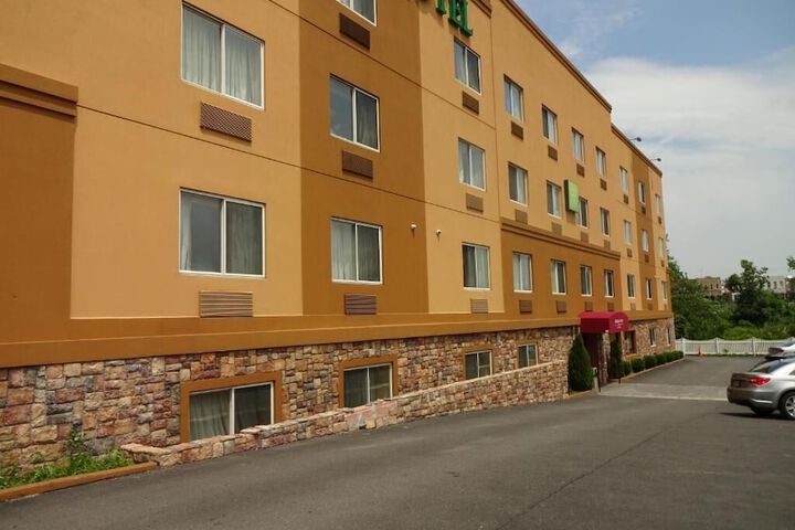 Sheridan Hotel - thumb 7