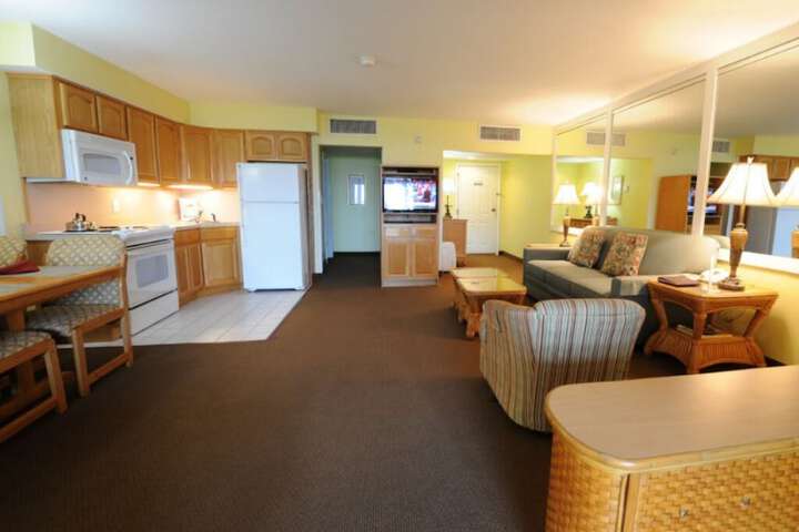 Destin Holiday Beach Resort - thumb 3