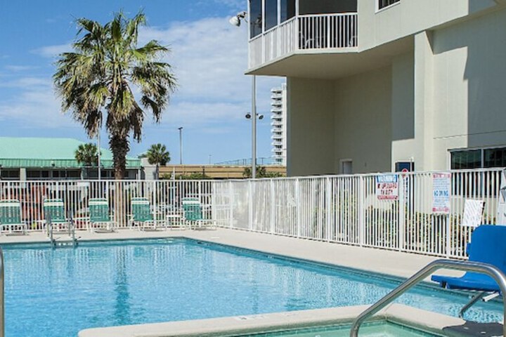 Destin Holiday Beach Resort - thumb 1