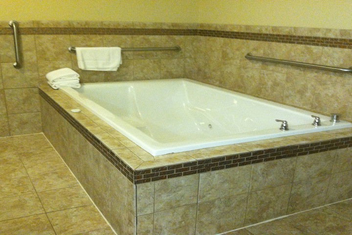 Holiday Inn Express & Suites Belle Vernon, An IHG Hotel - thumb 5