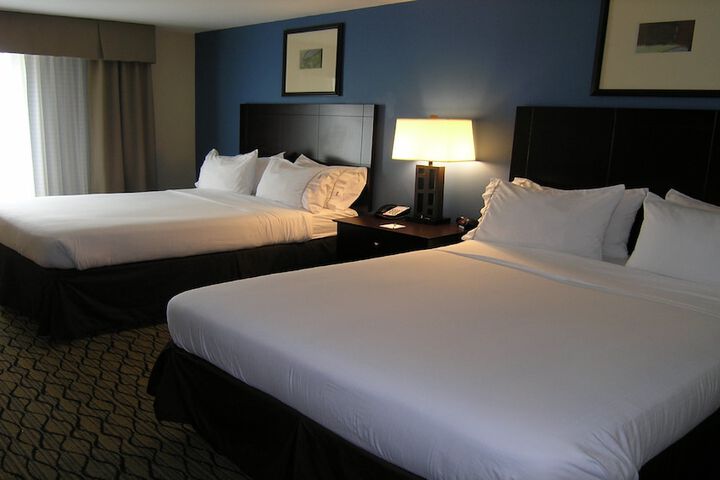 Holiday Inn Express & Suites Belle Vernon, An IHG Hotel - thumb 6