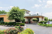 Clarion Inn  Suites Northwest