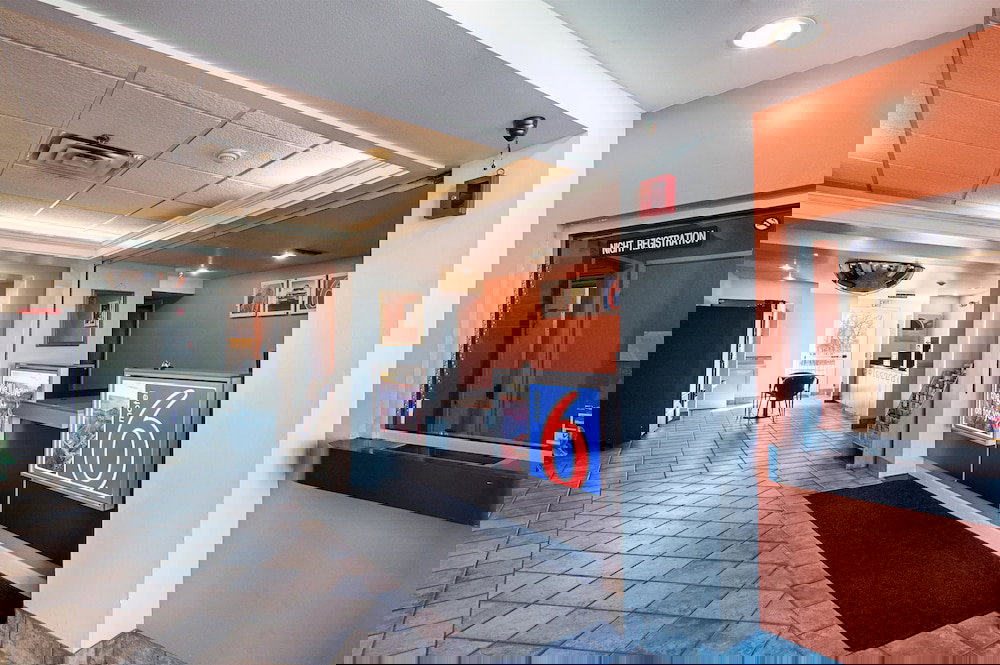 Motel 6 Terrell, TX - thumb 3