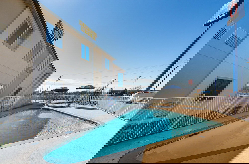 Motel 6 Terrell, TX - thumb 1