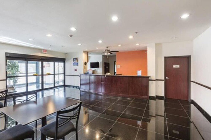 Budget Inn And Suites - thumb 2