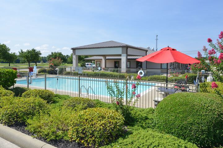 Briarwood Inn Of Geneva - thumb 5