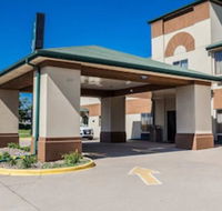 Quality Inn  Suites Altoona - Des Moines - Accommodation Seattle