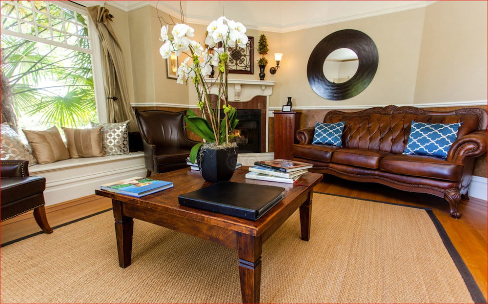 1801 First Luxury Inn - thumb 5