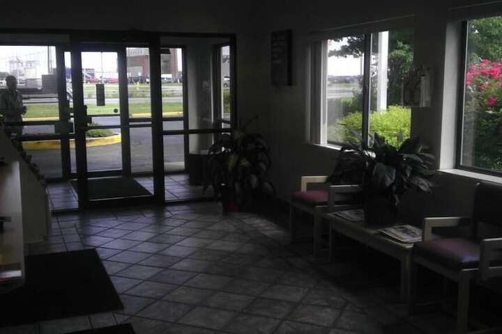 Motel 6 Kokomo, IN - thumb 5