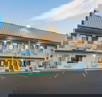 Motel 6 Woodland CA  Sacramento Airport - Accommodation Seattle