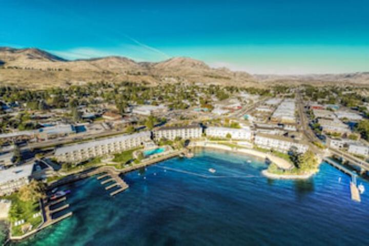 Campbell's Resort - thumb 0