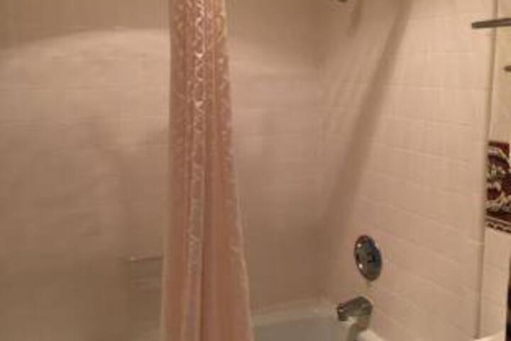 Daynite Inn - thumb 0