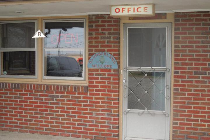 Slumberland Motel Mount Holly - thumb 7