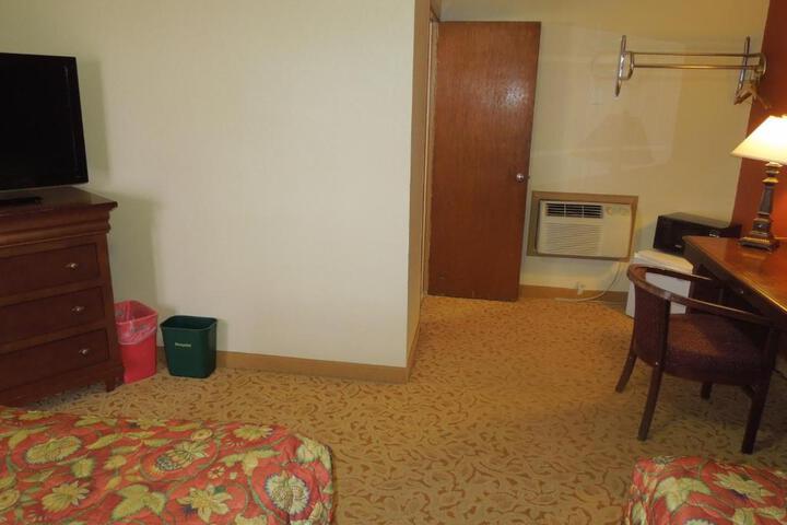 Slumberland Motel Mount Holly - thumb 4